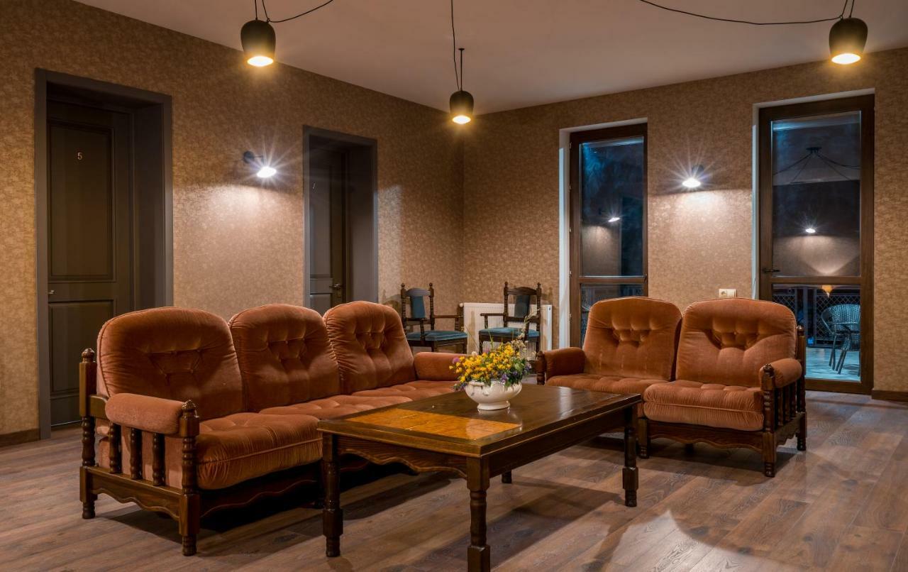 Travel Inn Kazbegi Extérieur photo
